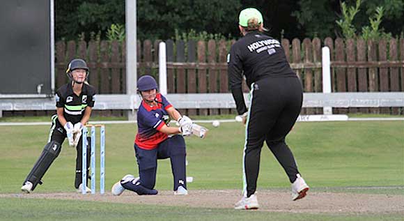 Pulled to the boundary by Hinds (CricketEurope)