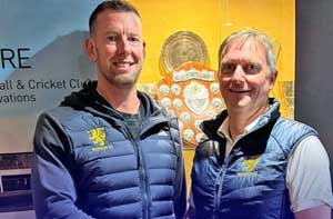 Ian Butler (left) and Bangor chairman Peter McIlwaine